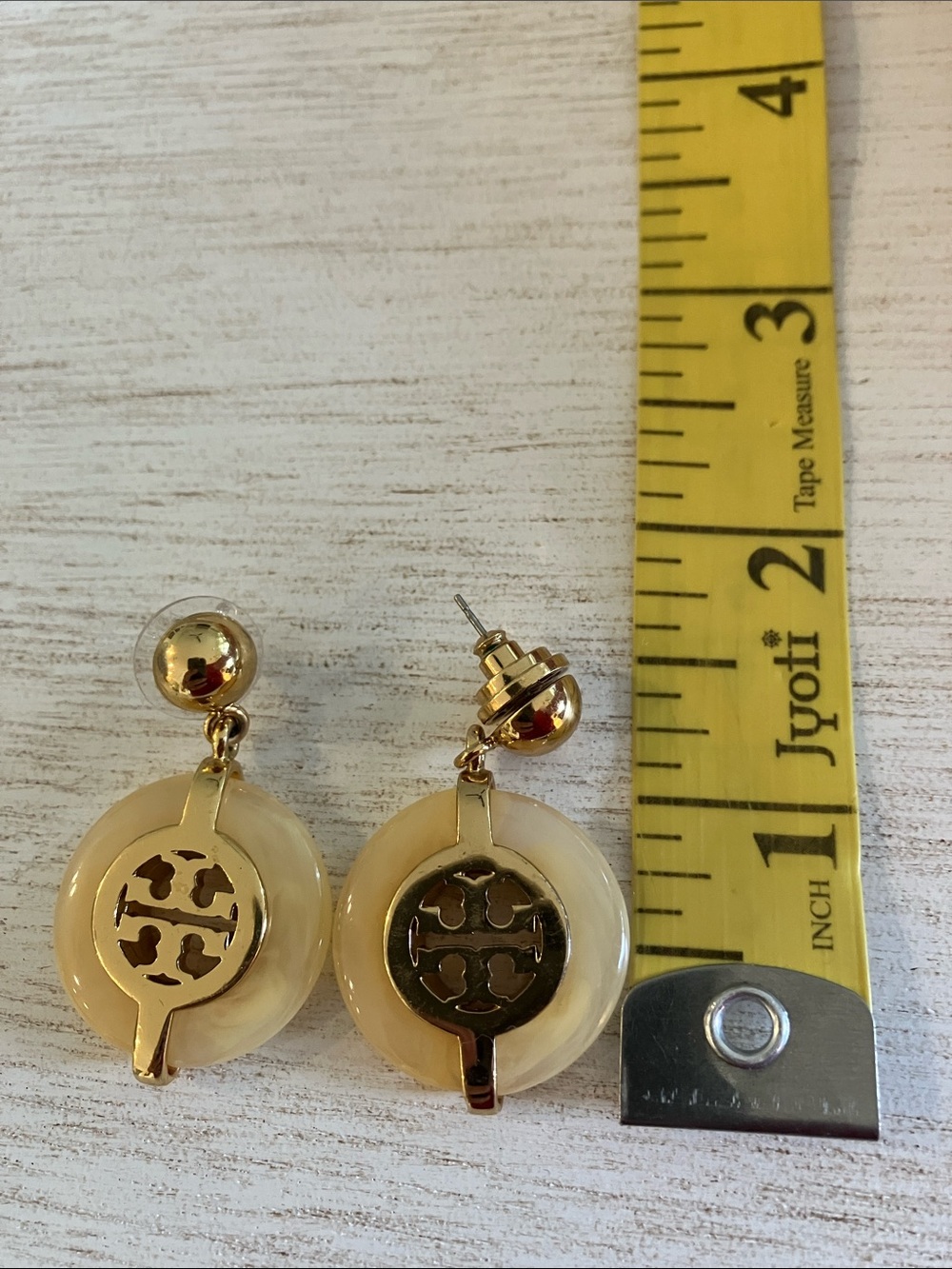Tory Burch Deco Logo Drop Earring 16k Gold Plate & Cream Resin- EUC - Picture 4 of 5